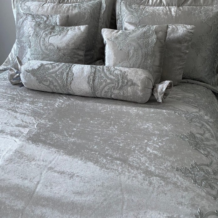 LUXURIOUS GREY VELVET AND LACE BEDSPREAD COMPLETE SET