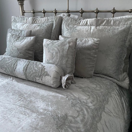 LUXURIOUS GREY VELVET AND LACE BEDSPREAD COMPLETE SET