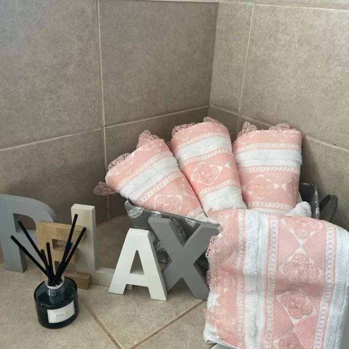 White on Coral Pink Turkish Hand Towel Set White on Coral Pink Turkish Hand Towel Set