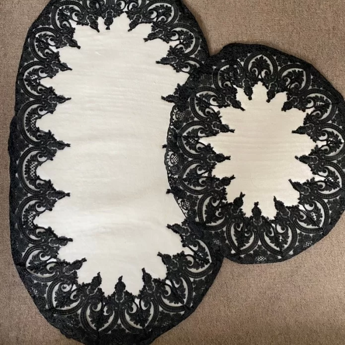 MONOCHROME BLACK AND WHITE BATH FLOOR MAT MONOCHROME BLACK AND WHITE BATH FLOOR MAT