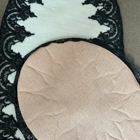 MONOCHROME BLACK AND WHITE BATH FLOOR MAT