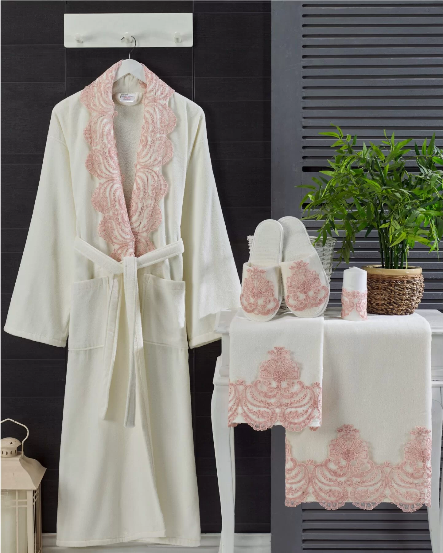 Pink lace robe best sale