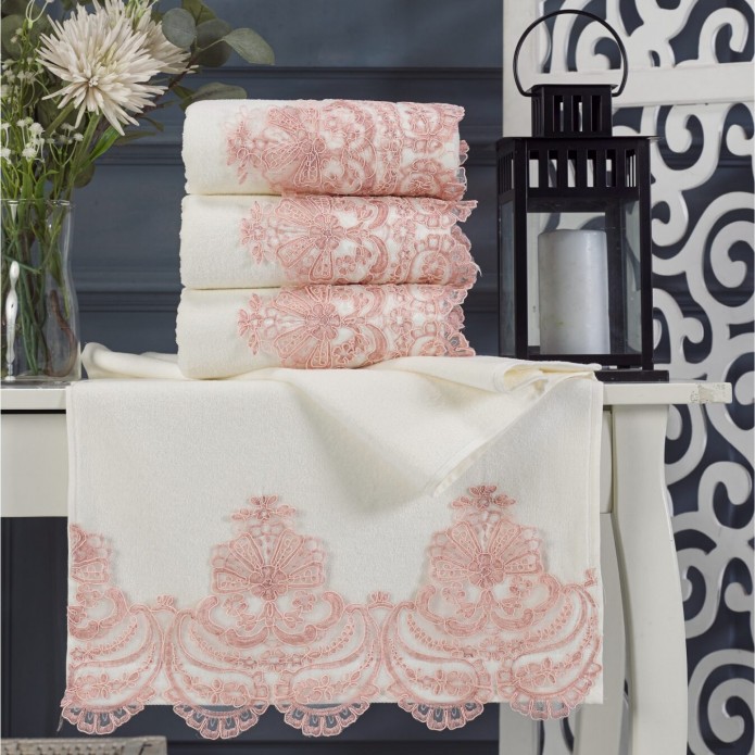 ROYAL PINK KNIGHTSBRIDGE LACE WHITE BODY AND HAND TOWEL SET