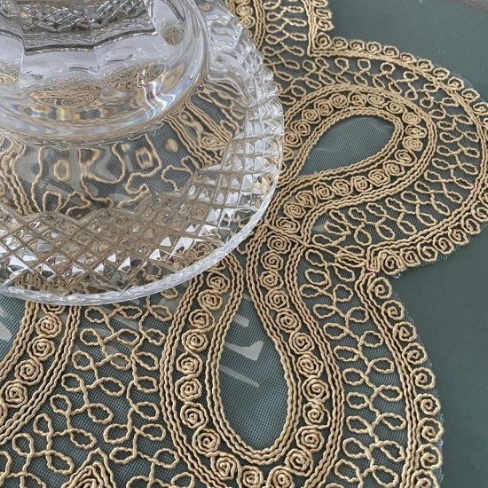LUXURIOUS CAPPUCCINO BEIGE SCALLOP EDGE PLACEMAT DOILY