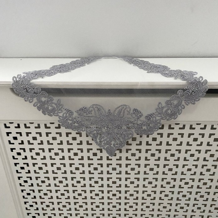 STUNNING GREY V SHAPE LACE DOILY FRENCH