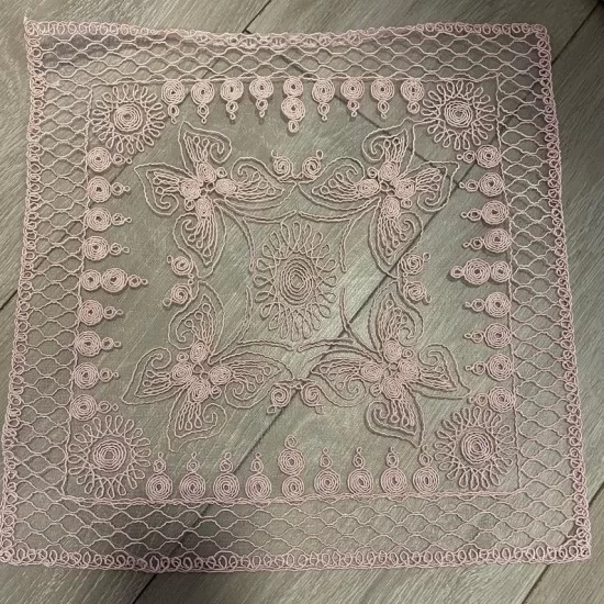 STUNNING PINK BUTTERFLY DESIGN PINK SQUARE DOILLIES