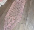 STUNNING PINK LACE V SHAPE TABLE RUNNER