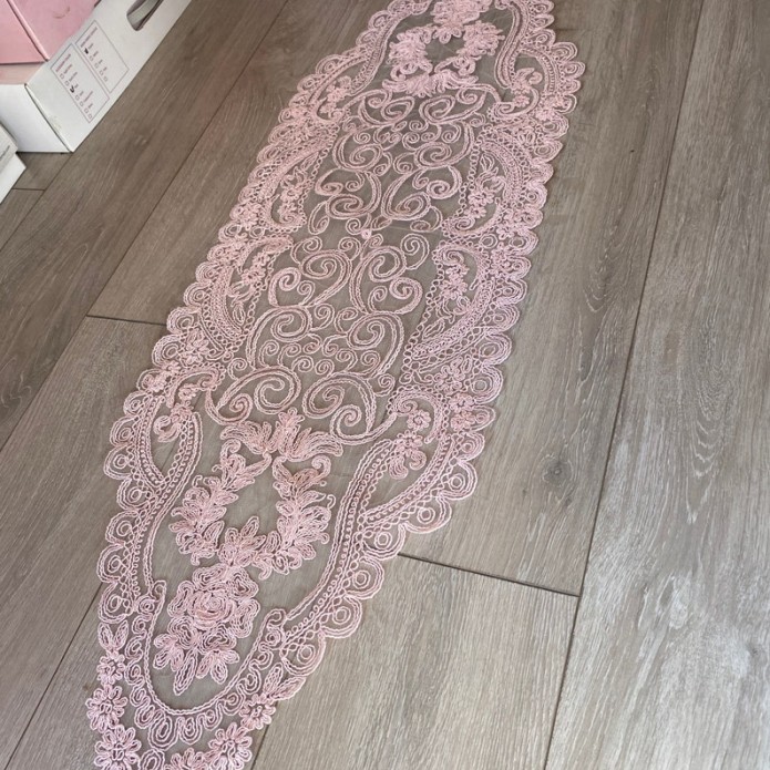 STUNNING PINK LACE V SHAPE TABLE RUNNER