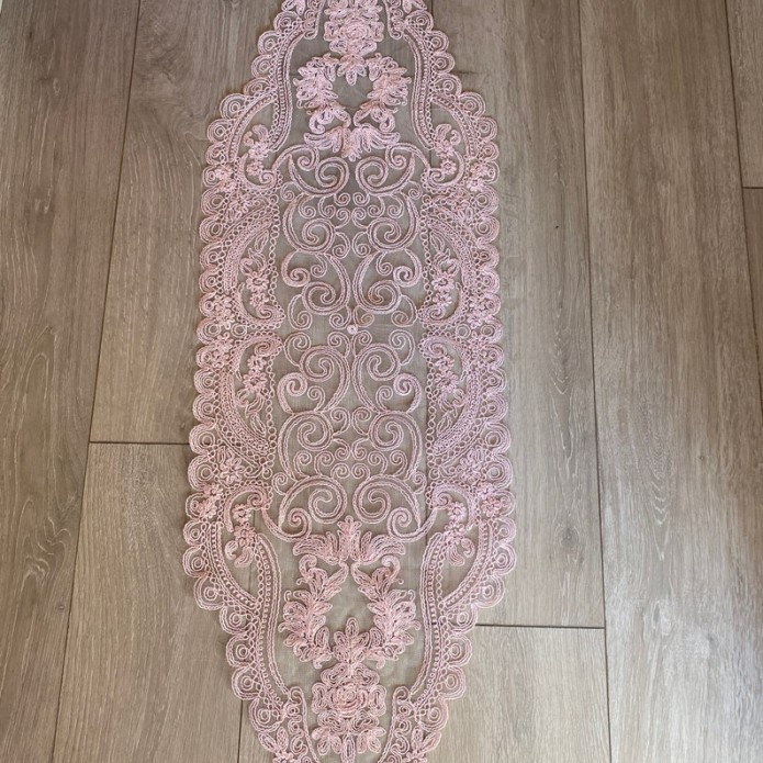 STUNNING PINK LACE V SHAPE TABLE RUNNER