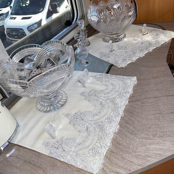 SILVER LACE AND LIGHT CREAM HAND TOWEL SET ( 4 Pieces )