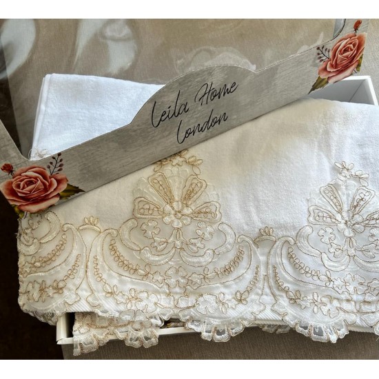 KNIGHTSBRIDGE GOLD LACE HAND TOWEL SET