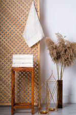 Cream Hand Towel Set of 4 – Elegant Lace & Pearl Embroidery – Velvet Cotton Luxury Bathroom Gift – Turkish Towels - Image 3